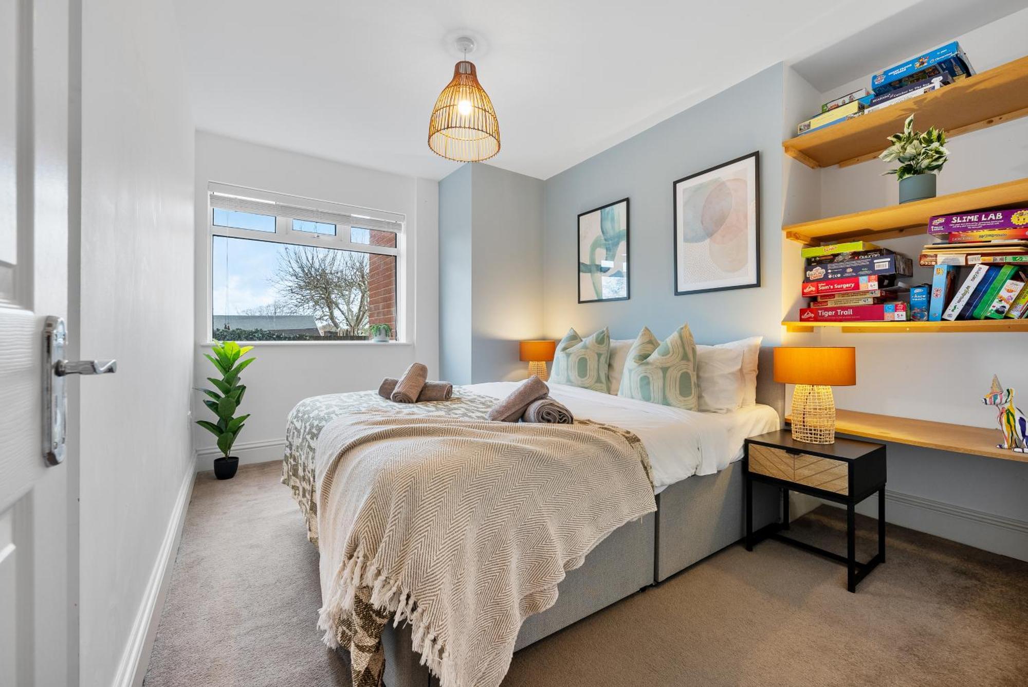 Long Term And Summer Special Offer! 5-Bedroom Spacious, Stunning Design, Sociable Areas & Cosy House Near South Downs Park, Sleeps 11 With Games Room, Private Parking And Garden- By Blue Puffin Stays Waterlooville Buitenkant foto