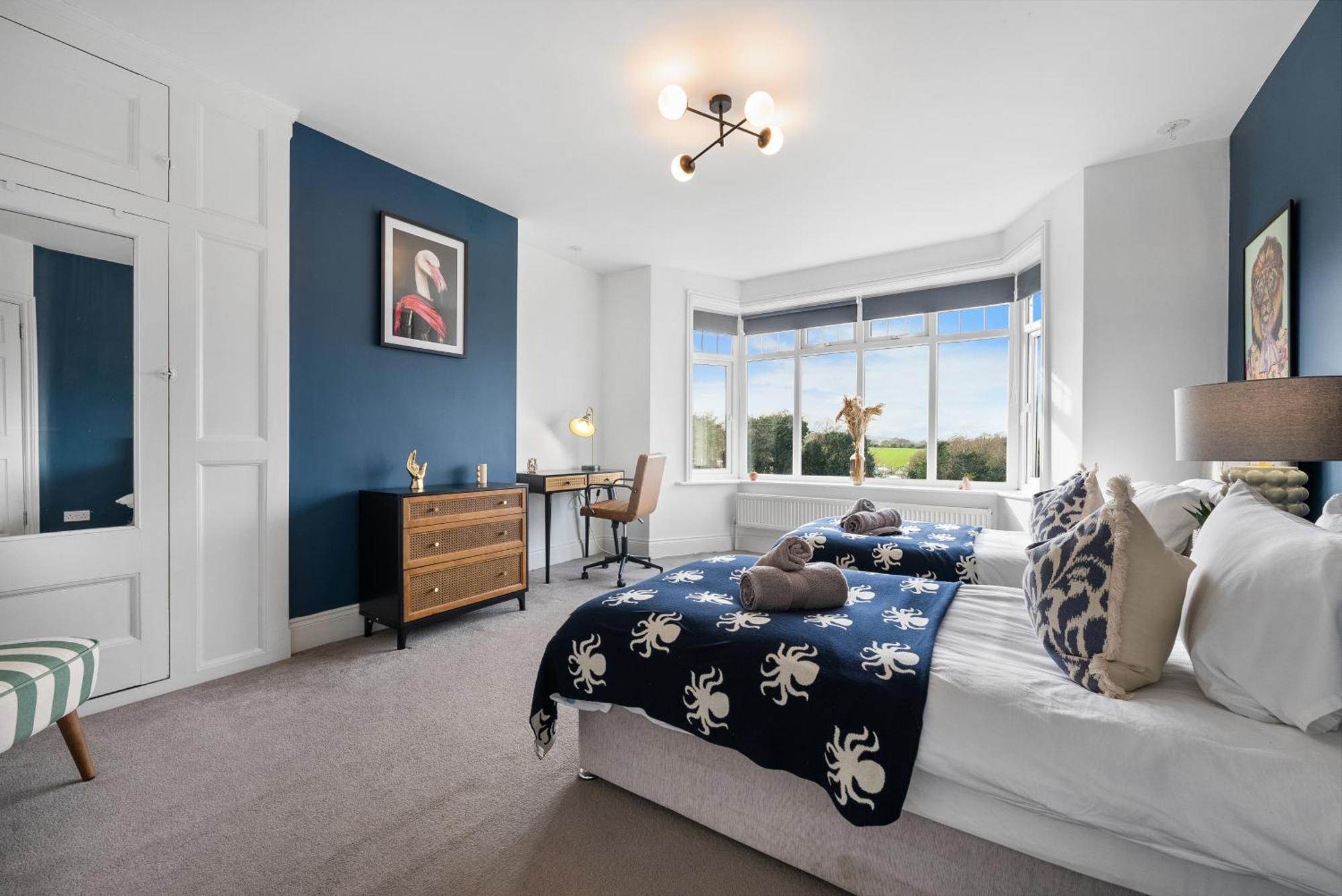 Long Term And Summer Special Offer! 5-Bedroom Spacious, Stunning Design, Sociable Areas & Cosy House Near South Downs Park, Sleeps 11 With Games Room, Private Parking And Garden- By Blue Puffin Stays Waterlooville Buitenkant foto